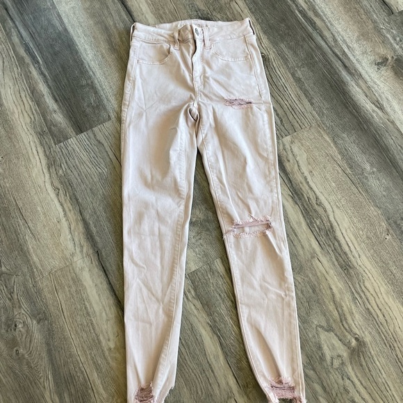 American Eagle Women’s High Rise Distressed Jegging, size 6 - Picture 5 of 9